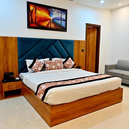 Hotel Elite - 5 Mins From Golden Temple Amritsar Rum bild