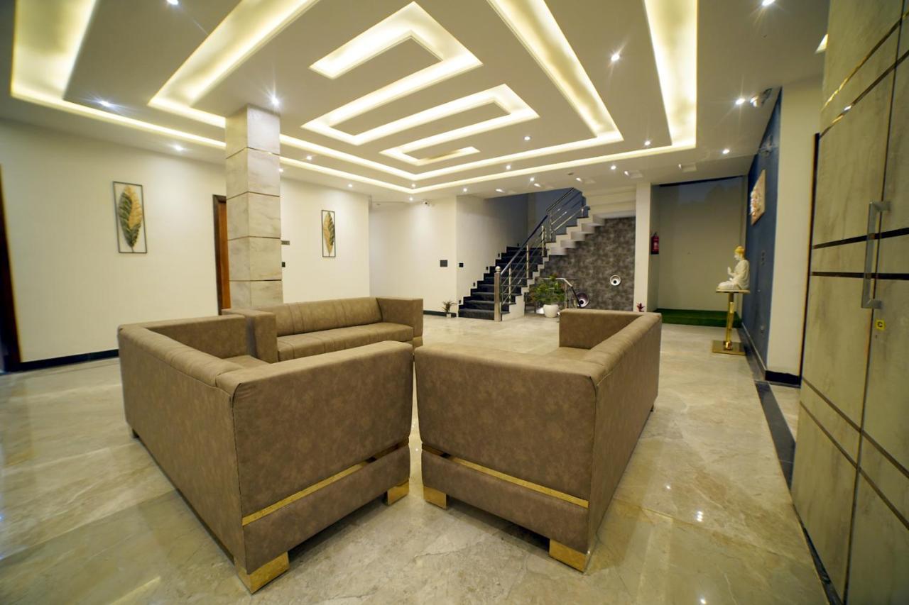 Hotel Elite - 5 Mins From Golden Temple Amritsar Exteriör bild