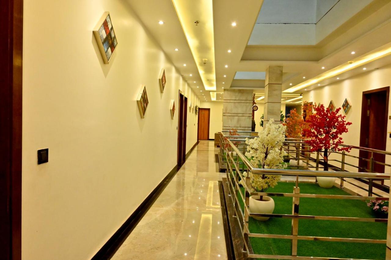 Hotel Elite - 5 Mins From Golden Temple Amritsar Exteriör bild